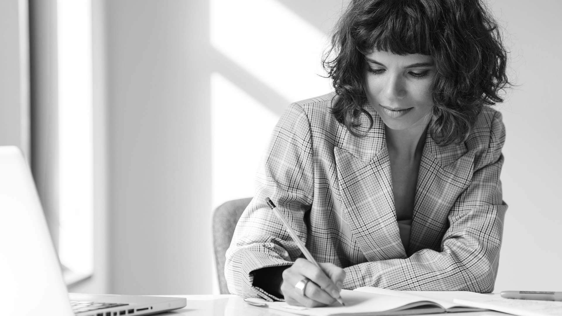 BStraight Arbeidsdeskundige en Verzuimspecialist Contact